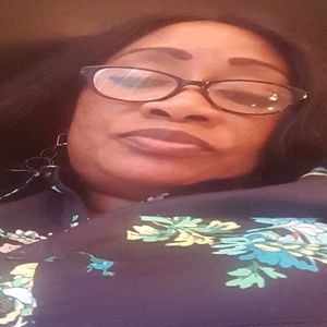 Meet your Posher, Aminata